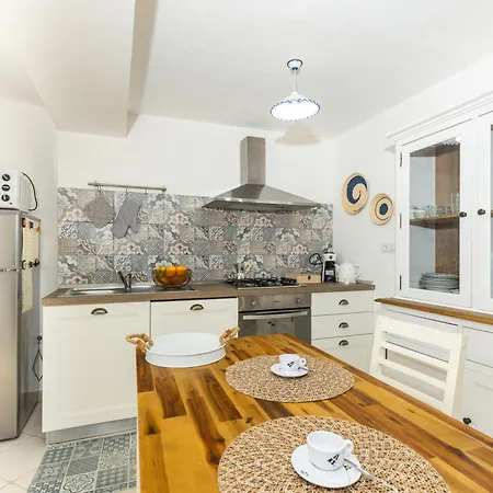 アパート Levante A Pochi Passi Dal Mare サンタ・マリア・ナヴァーリス